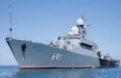 Около 20 боевых кораблей Каспийской флотилии вышли в море на учения