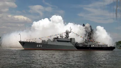 Ракетный корабль \"Дагестан\" покажет мощь русских ракет в Каспийском море