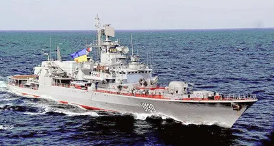 Фрегат \"Гетман Сагайдачный\" заставил российские корабли покинуть воды  Украины 20.03.2014 | ВЕСТИ