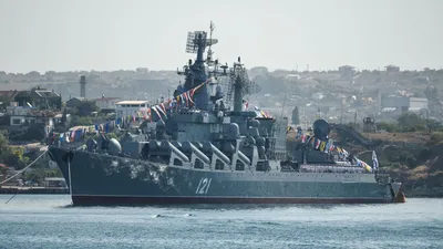 Что надо знать о флагманском крейсере «Москва», на котором сегодня  произошел пожар (а потом он затонул) | MAXIM