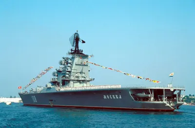 В России подтвердили взрыв на крейсере «Москва». Корабль участвовал в  захвате острова Змеиный - NewsMaker