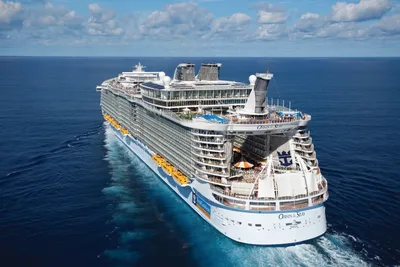 Oasis Of The Seas - немного фотографий самого большого лайнера в мире