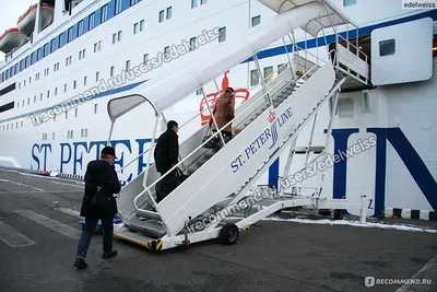 Принцесса Анастасия парома круиза на порте Санкт-Петербурга Редакционное  Стоковое Фото - изображение насчитывающей гавань, люди: 59715703