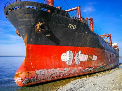Многие знаю про корабль Rio, севший на мель в Кабардинке в декабре 2018  года. Но мало, кто слышал, что через 2 недели после данного… | Instagram