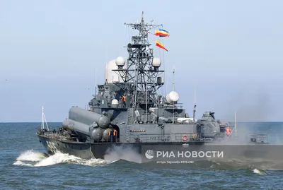 Корабли Балтийского флота палят из всех орудий по условному противнику //  Новости НТВ
