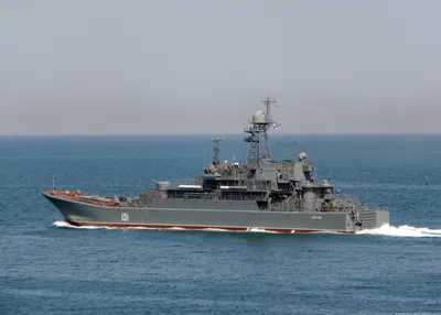 Черноморский флот РФ красят — от чего оккупанты маскируют свои корабли —  фото, видео