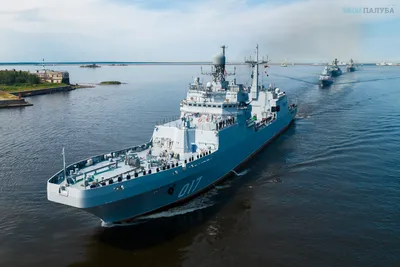 Военный эксперт: присутствие кораблей РФ в Абхазии охладит горячие головы