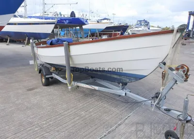 Лодка ПВХ Фрегат 430 FM Lux с откидным фальшбортом - купить на официальном  сайте, отзывы, цена, характеристики