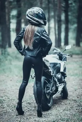 Фоны с красивыми девушками на мотоциклах: выбирайте изображения и скачивайте бесплатно
