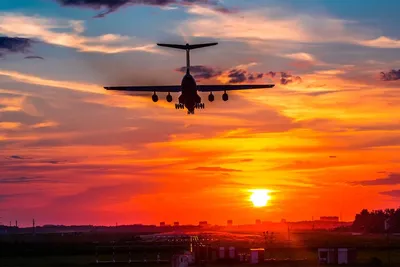 Хорошо летать могут только красивые самолеты\": легендарному  конструкторскому бюро Туполева исполняется 100 лет - Российская газета