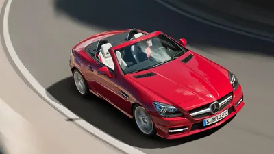 Фотография Мерседес бенц 2015 SL 500 кабриолета красных Сбоку машина