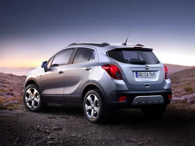 Опель Мокка 2015 г. в Казани, Opel Mokka I 1.8 MT (140 л.с.) Внедорожник 5  дв. 2015 года, привод передний, пробег 86003 км, цвет красный, бензин,  МКПП, 1.8 литра