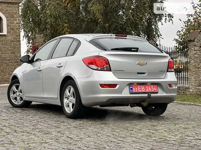 Chevrolet Cruze ещё жив: седану и хэтчбеку достались скромные обновки в  2021 модельном году - КОЛЕСА.ру – автомобильный журнал