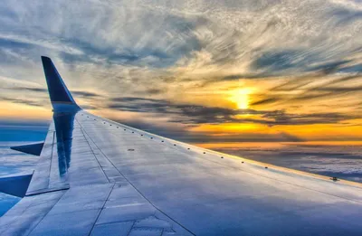 крыло самолета после дневного полета, облака, крылья, светиться фон  картинки и Фото для бесплатной загрузки
