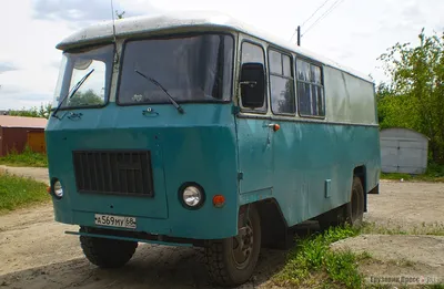 Масштабная модель Г1А1-02 Кубань автобус, белый с голубым 1:43 в  интернет-магазине Бечет