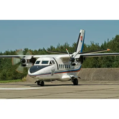 Сборная модель самолет L-410UVP E3, Восточный Экспресс, 1/144 - купить с  доставкой по выгодным ценам в интернет-магазине OZON (1155834531)