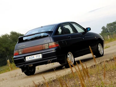 File:Lada-112 coupe, black colored (rear view).jpg - Wikimedia Commons