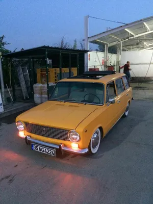 Обнаружен новый ВАЗ-2102, простоявший в гараже 50 лет - Российская газета