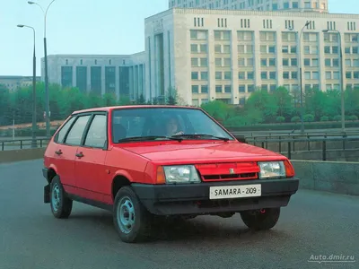 Купить б/у Lada (ВАЗ) 2109 1987-2006 1.5 MT (72 л.с.) бензин механика в  Воронеже: красный Лада 2109 1997 хэтчбек 5-дверный 1997 года на Авто.ру ID  1119744877