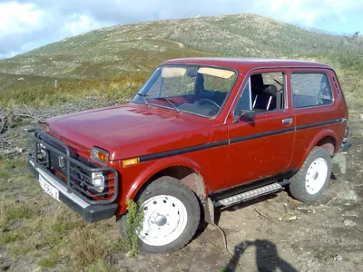 File:Lada-Vaz-Niva 2121. Soviet car. (5270785095).jpg - Wikimedia Commons