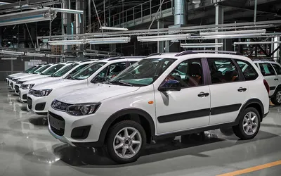 Официально: автомобили Lada начнут красить в новые цвета до конца 2023 года