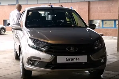 На АвтоВАЗе собрали первую упрощенную Lada Granta. Подробности :: Autonews