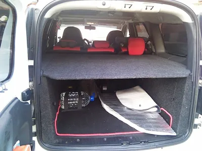 Накладка на багажник для Lada Largus от 12 г.в. (Rival). Купить накладку на  задний бампер для Лада Ларгус в интернет магазине РеалАвто