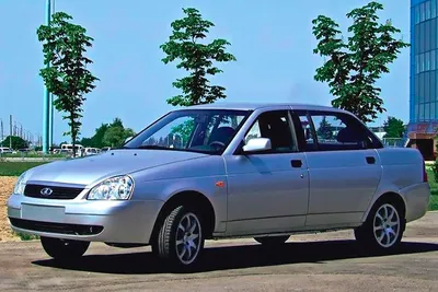 2010 🇷🇺 Lada Priora авто стоит в…» — создано в Шедевруме
