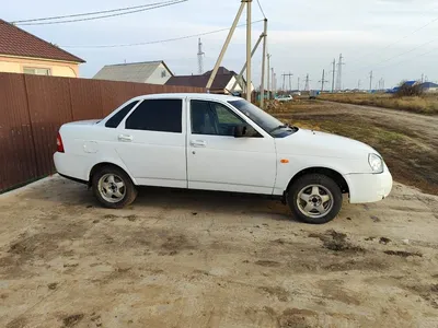 Фото Lada Priora Универсал (Лада Приора Универсал) - фотографии экстерьера  и интерьера от официального дилера Риа Авто