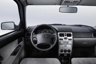 Lada Приора хэтчбек 1.6 бензиновый 2011 | кожаный салон на DRIVE2