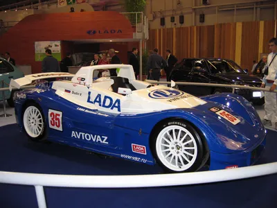 File:Lada Revolution.JPG - Wikipedia