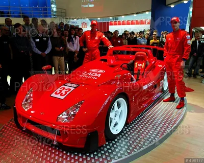 2003 Lada Revolution I Concept — Definitely not your average Russian  econobox : r/WeirdWheels