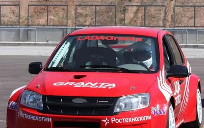 Это — Lada Vesta Sport Line, за которую попросят 2,2 млн рублей. Живые фото  и все