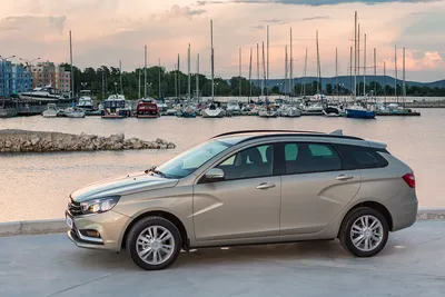 AvtoVAZ presents new Lada Vesta SW and Lada Vesta SW Cross | Sputnik  Mediabank