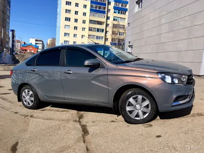 Три оттенка серого: цветовая гамма Lada Vesta поредела на три цвета -  Российская газета