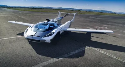 Словацкий летающий автомобиль-трансформер прошел испытания в аэропорту
