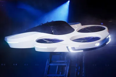 Летающий автомобиль будущего, красиво…» — создано в Шедевруме