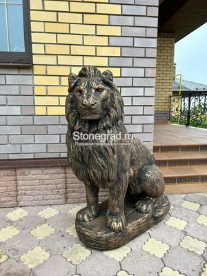 Скульптура Лев стоит, правый, артикул: S103145, купить в интернет-магазине  Ландшафт-Центр по цене 228900 руб.