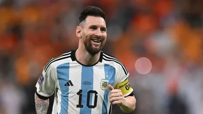 Lionel Messi remains a doubtful starter for Argentina. Neymar under fire in  Brazil - The San Diego Union-Tribune