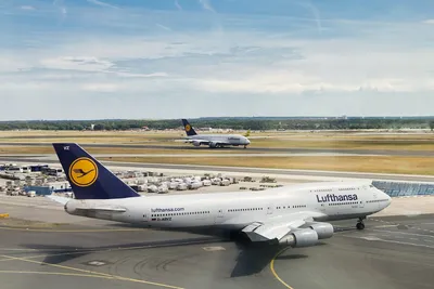 Lufthansa планирует отменить 34 000 летних рейсов - Korrespondent.net