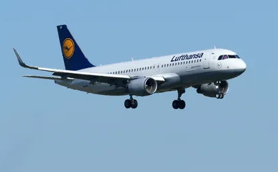 Lufthansa больше не будет приветствовать пассажиров словами \"дамы и  господа\" - 13.07.2021, Sputnik Беларусь