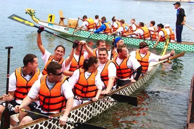 Обладателями Кубка Губернатора Приморья по гребле на лодках «Дракон» стали  команды «Примдрагон» и «Аквамарин»