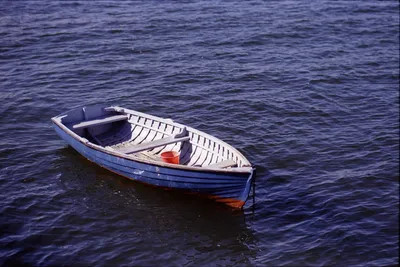 Морской пейзаж маслом \"Лодка на воде N3\" 40x40 JR150720 купить в Москве
