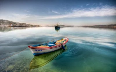 Обои на рабочий стол Лодка на воде, by Mehmet Emin Ergene, обои для  рабочего стола, скачать обои, обои бесплатно