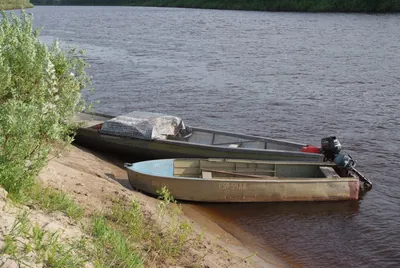 Рыбацкая лодка: Самодельная лодка из Устья
