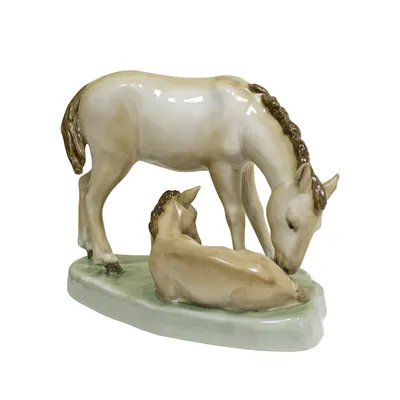 Лошадь с жеребёнком, панорама, …» — создано в Шедевруме