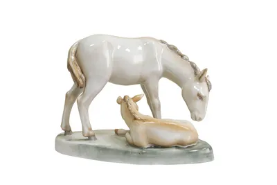 Купить фарфоровую статуэтку Лошадь с жеребёнком, Hutschenreuther, Германия,  сер. 20 в по низким ценам - Старивина