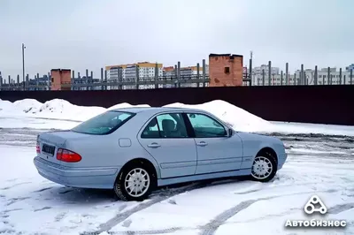 Mercedes-Benz E-class (W210) 3.2 бензиновый 1996 | Лупырь Shmarat Schwartz  на DRIVE2