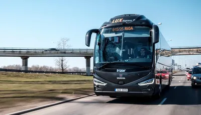 Выезд в Россию на МАПП Ваалимаа приостановлен – автобус Lux Express не  успел пройти границу и возвращается в Хельсинки | Yle Novosti | Yle