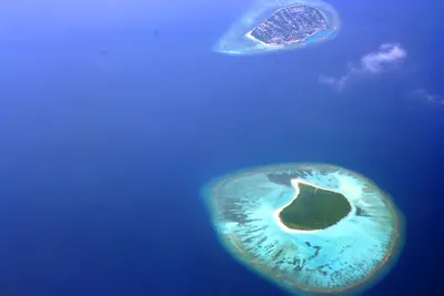 Мальдивы из окна самолета - YouTube